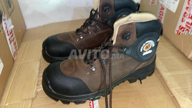 Chaussure travail sécurité jalate 44 - 2