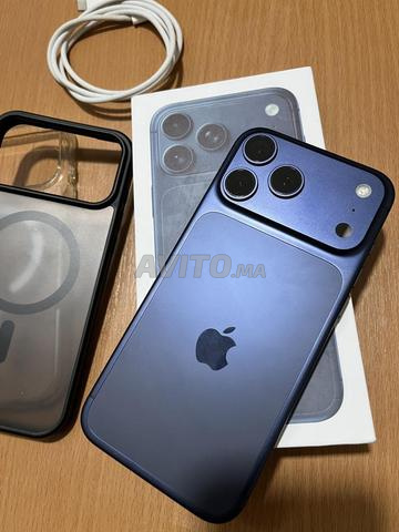 iPhone 17 Pro Max SIM officiel