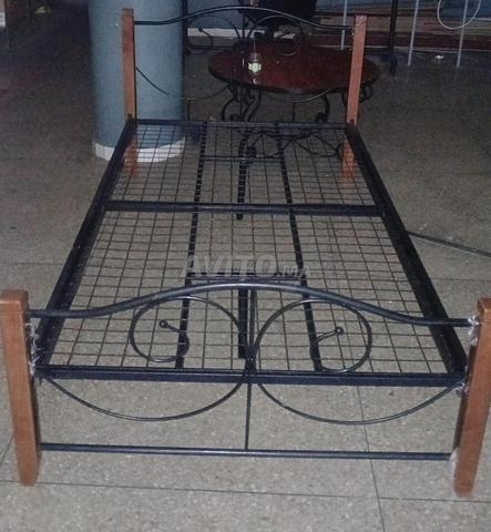 إطار سرير معدني وخشبي - 2