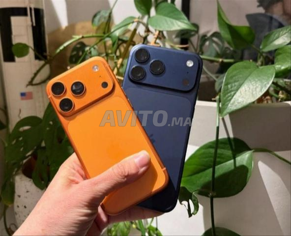 IPHONE 17 PRO MAX ORANGE