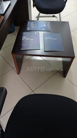 مكتب إدارة فاخر مع طاولة قهوة - 2