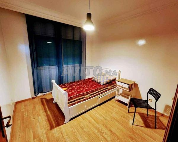 غرفة للإيجار لفتاة