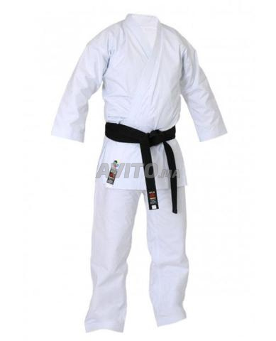 كاراتيجي أبيض (ماركة شوري دو)