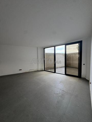 مكتب احترافي للإيجار – واحة - 2