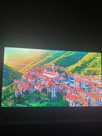 تلفازة سمارت أندرويد 32 بوصة، لا تزال نظيفة - 2