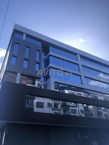 مكتب مهني للإيجار - 74 م²