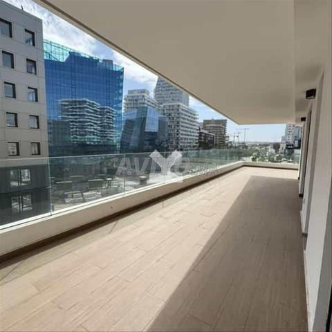 178435-شقة للإيجار بـ 18000 درهم في كازابلانكا فينانس