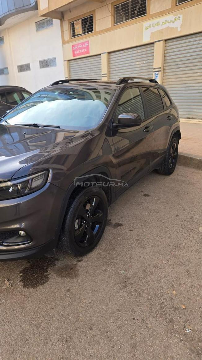 Jeep Cherokee tres bon etat 