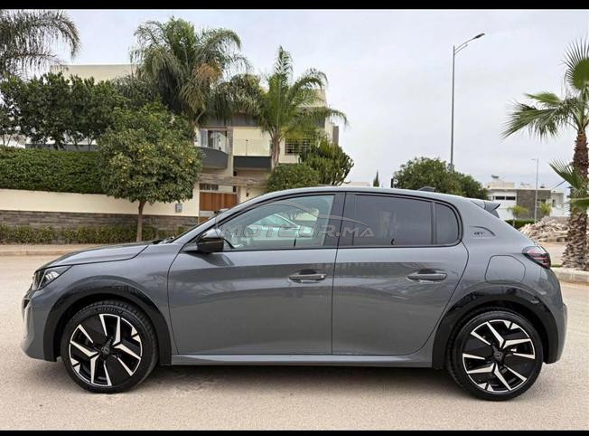 Peugeot 208 version gt line