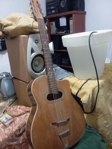 GUITARE POUR DÉCO - 2