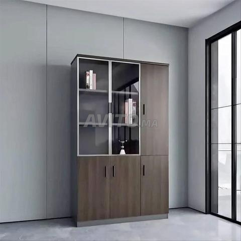 Bibliothèque moderne élégante et pratique