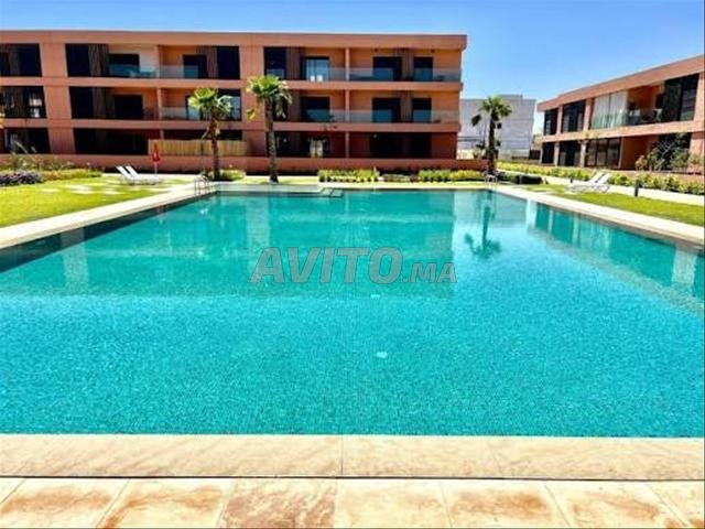 شقة 🏡 فارغة T3 بالطابق الأرضي بحديقة جديدة للبيع