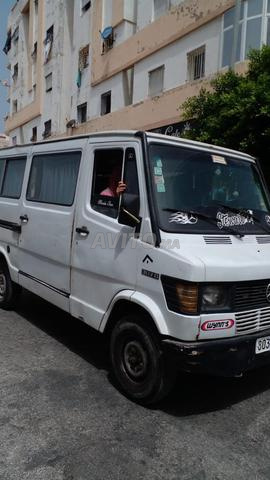 Local à louer complexe Azizia près de Mojamaa Hasani - 2