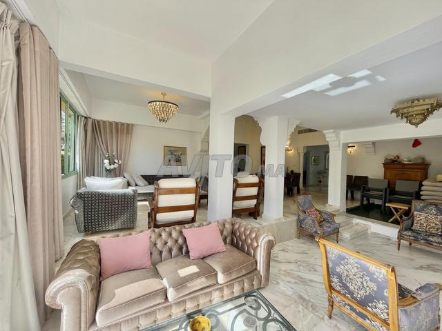 فيلا فاخرة 6 غرف نوم مسبح مدفأ للإيجار اليومي - 2