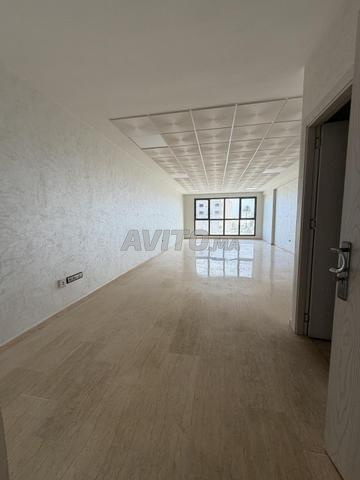 مكتب للإيجار - 2