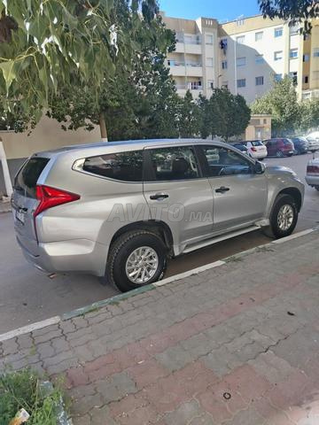 Mitsubishi Pajero 7 places