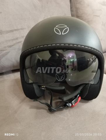 Deux casques moto neufs