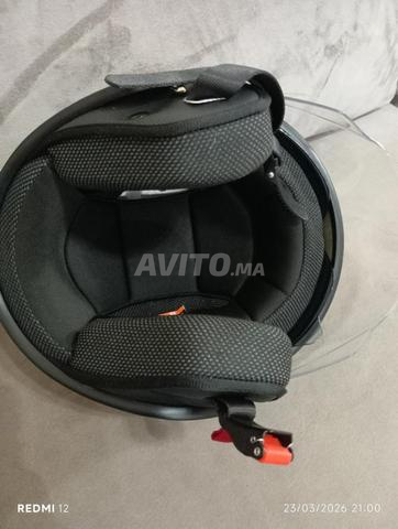 Deux casques moto neufs - 2