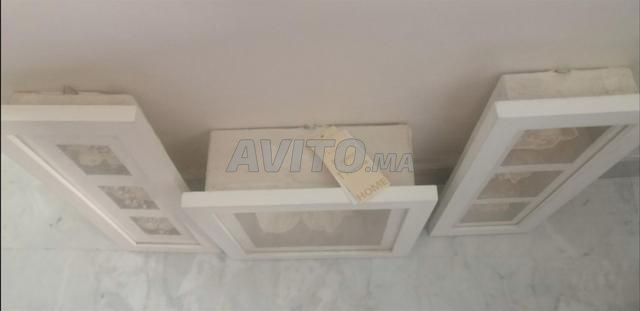 إطارات بيضاء جميلة مع زهور - 2