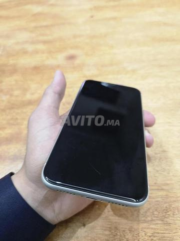 iPhone XR 64Go – Bon état