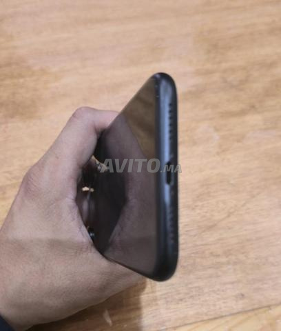 iPhone XR 64GB propre – Prix intéressant