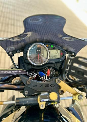 Kawasaki Z750 R - 2