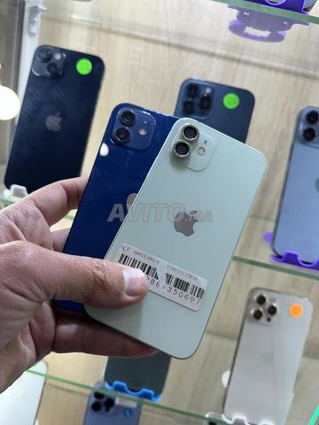 iPhone 12 /128/88 état