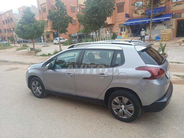 Voiture Peugeot 2008