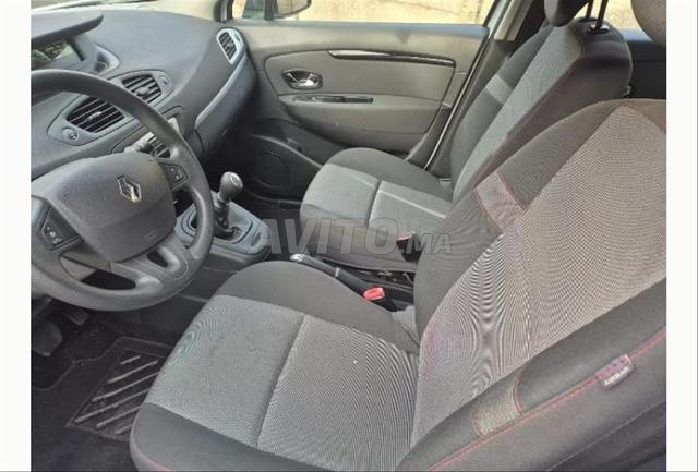 RENAULT SCENIC FAMILIALE 07 PLACES ESSENCE 2016 - 2