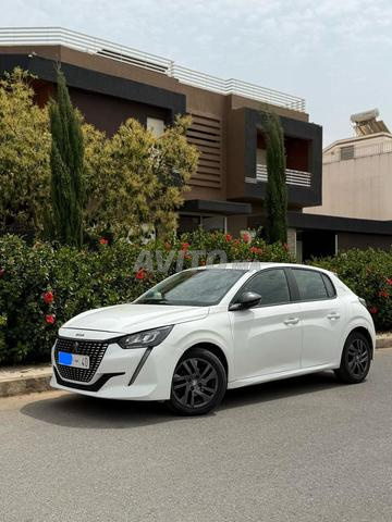 Peugeot 208 diesel 2022 toute option