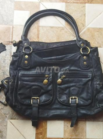 حقائب نسائية قديمة ماركات عالمية - 2