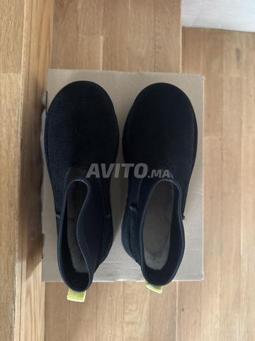 بوت UGG لون أسود مقاس 39 - 2