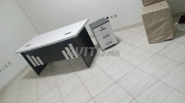 Bureau de direction avec retour et caisson