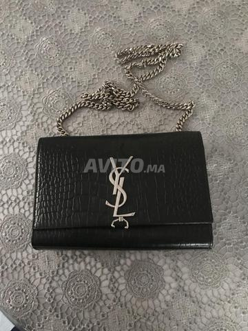 حقيبة سان لوران