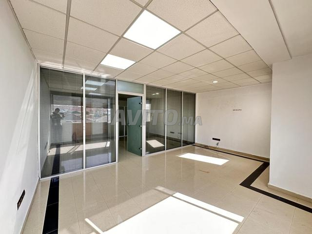 مكاتب للإيجار - عين بورجة - 2