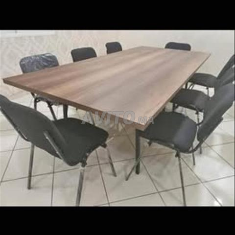 طاولة اجتماعات بسعر مغرٍ - 2