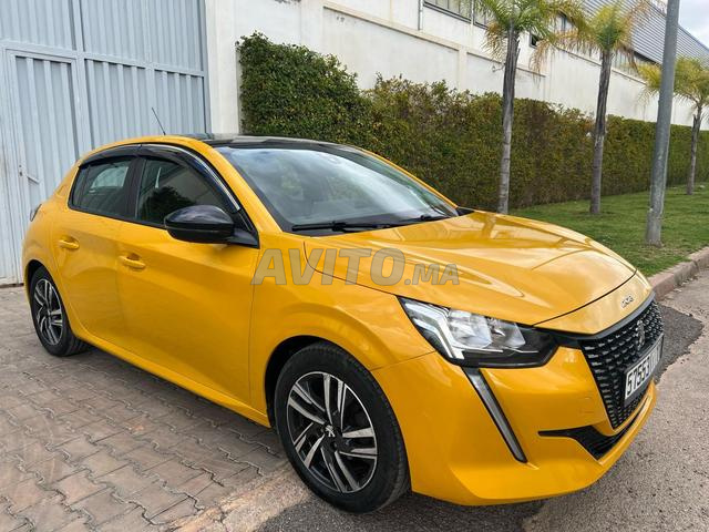 Peugeot 208 catégorie Gris modèle 2020