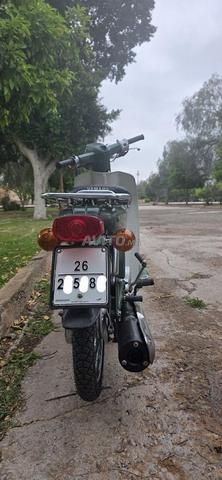 ثلاث دراجات ياماها مايت