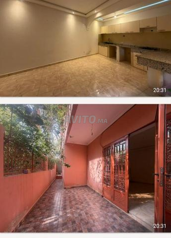 طابق فيلا وسط جليز فارغ مع تراس - 2