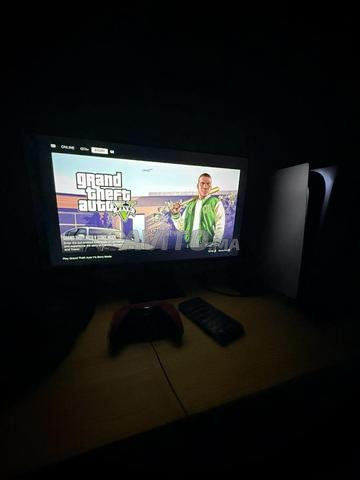 بلاي ستيشن 5 جديدة 10/10 - 2