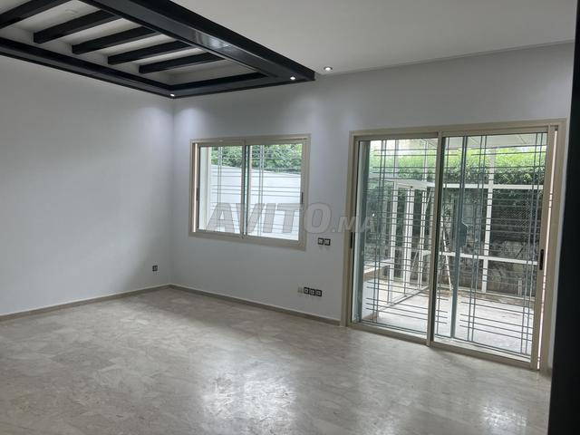 Appartement à louer 116 m² à Rabat - 2