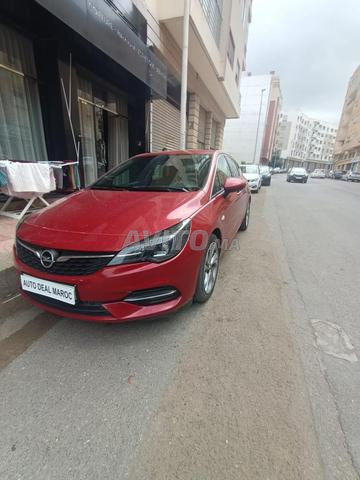 Opel Astra 2021 - Diesel Automatique 75000km - 2