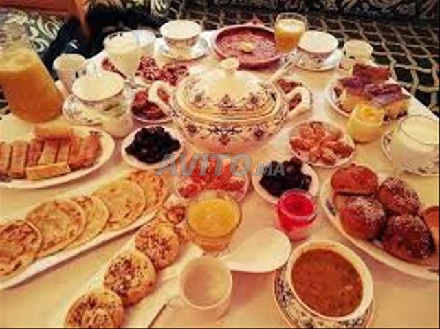 مربية طباخة مدبرة منزل