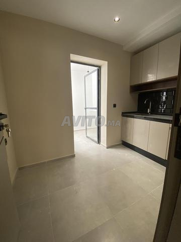 شقق بالمسبح للبيع مع مرآب السيارات وحراسة... - 2