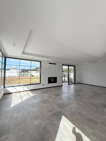 فيلا جديدة للإيجار في السويسي الرباط - 2