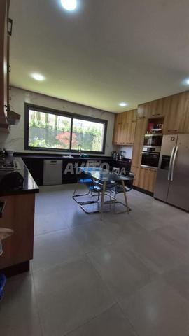 فيلا فاخرة منفصلة للبيع المنزه - 2