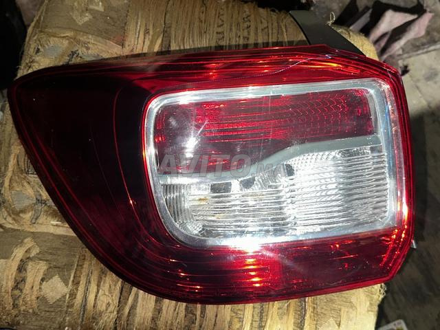 FEU ARRIERE DACIA LOGAN - 2