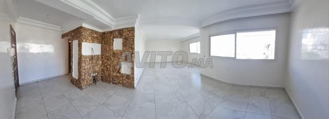 Appartement vide à louer à Maarif