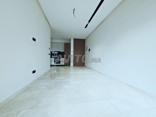 Studio neuf vide à louer à Californie - image 3