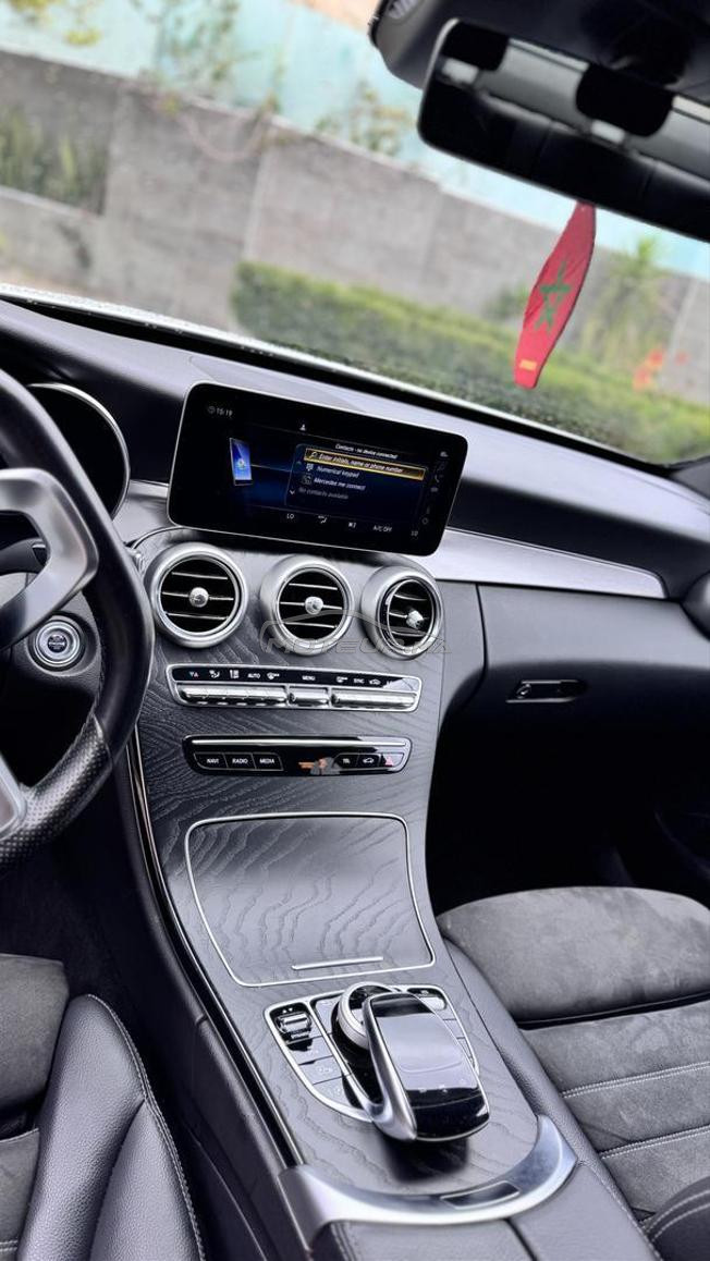 Mercedes-Benz C220d AMG Line Premium Plus 